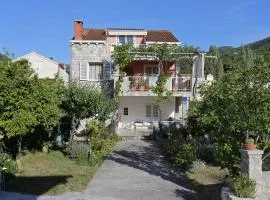 Apartments by the sea Zuljana, Peljesac - 10112