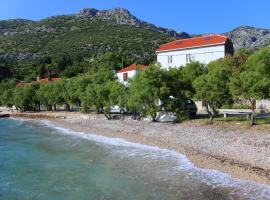 Apartments by the sea Viganj, Peljesac - 10140, хотел в Вигани