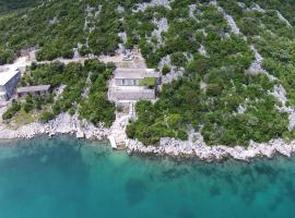 Apartments by the sea Kabli, Peljesac - 10221, appartamento a Brijesta