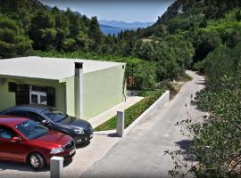 Holiday house with a parking space Trstenik, Peljesac - 10195, hotel di Trstenik