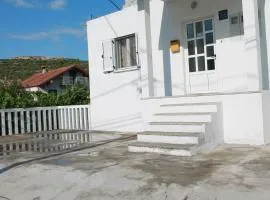 Apartments by the sea Poljica, Trogir - 11721
