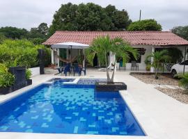 Casa campestre melgar herradura con piscina privada, hotel-fazenda em Melgar