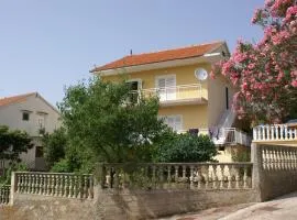 Apartments by the sea Grebastica, Sibenik - 9686