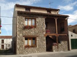 Casa Rural Los Barreros: San Cristóbal de Segovia'da bir otel