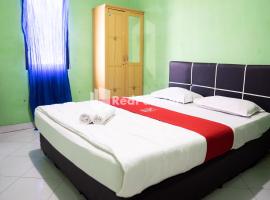 Hotel Ratu Ayu 2 Lampung Mitra RedDoorz: Tanjungkarang şehrinde bir otel