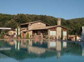 Residenza di Rocca Romana Holiday Home, hotel i Trevignano Romano