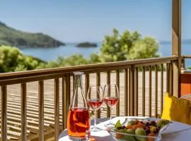 3Aktes Suites & Studios