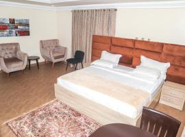 MUNA HOTELS LIMETED, hótel í Yola