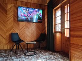 EXCLUSIVE HOUSE 400m2 - Sauna, BBQ, fireplace – hotel w mieście Narwa
