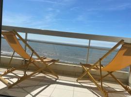 HDLT le Suit’Appart face mer, family hotel in Neufchâtel-Hardelot