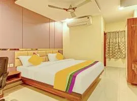 Itsy By Treebo - Sri Sai Grand Inn