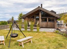 Amazing Home In Espa With Wifi, cottage in Ulven