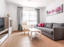 Apartamento con patio y piscina cerca de Sevilla, lägenhet i La Algaba