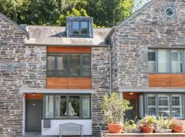 6 Pottery Cottages