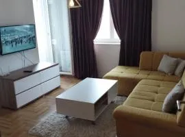 Stan na dan Nany, Lukavica Istočno Sarajevo