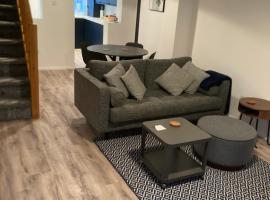 Modern 2 Bed House in Rainham, Kent - Central Location, hôtel à Rainham près de : Station-service Medway Services M2