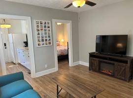 Warren 1 Bedroom Unit near Xavier Downtown, budget hotel sa Bellevue