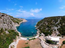 Seaside house for families with children Cove Kruseva, Hvar - 12459, hotel in Zastražišće