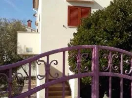 Apartments with parking space Cres - 12609