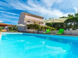 Family-friendly apartments with swimming pool Privlaka, Zadar - 12922