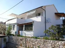 Apartments and rooms with parking space Hvar - 13161