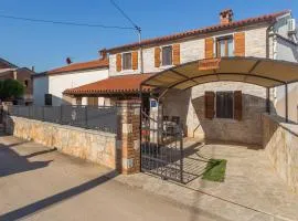 Apartments with parking space Tar, Porec - 13245