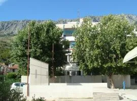 Apartments by the sea Dugi Rat, Omis - 13250