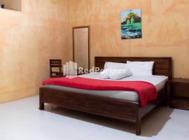 Pondok Kelapa Homestay Lampung Mitra RedDoorz, hostel sa Bandar Lampung