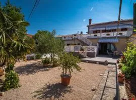 Apartments with a parking space Malinska (Krk) - 13219