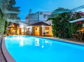 Luxury villa with a swimming pool Rogoznica - 13374