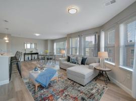 Beautiful 2BR Apt/EWR Airport/King /Free Parking, ξενοδοχείο κοντά σε Newark Public Library, Νιούαρκ