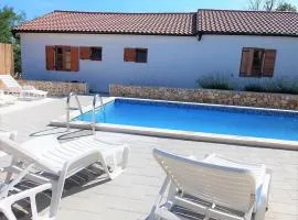 Family-friendly apartments with swimming pool Vir - Lozice, Vir - 13569