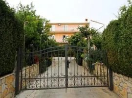 Apartments with parking space Sveti Filip i Jakov, Biograd - 14706