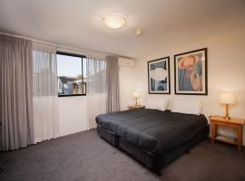 Drummoyne Furnished Apartments, hotel near Birkenhead Point Outlet Centre, Sydney