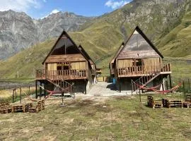 Kazbegi 4 side cottages