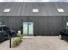 Cottage in Svencele, hotel in Svencelė