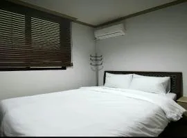 Queen Motel Andong
