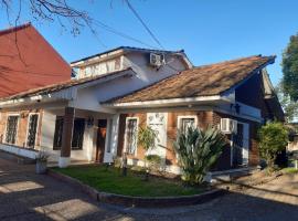 Hotel Duclout Confort Inn, hotel in zona Aeroporto di Buenos Aires-Ministro Pistarini - EZE, Monte Grande