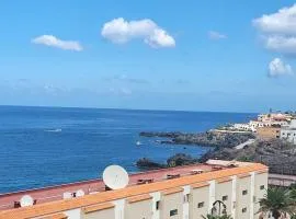 Sunny Holidays in Casa Familiar Playa La Arena