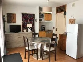 Bel appartement en résidence avec piscine