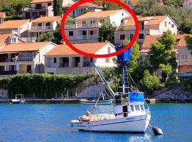 Apartments by the sea Brna, Korcula - 147, hotel in Smokvica