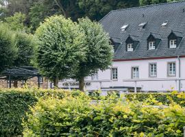 Romantikhotel Altenberger Hof, hotel di Odenthal