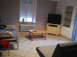 Appartement 5 couchages 35mn du Luxembourg, hotel na may parking sa Spincourt