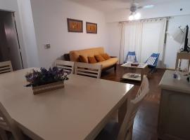 PRECIOSO DPTO para 8 personas pleno centro Urquiza 816 4B, hotel v destinaci Concordia