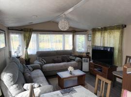 La Chanterie Agréable Mobil-Home Résidentiel Normand, hotel en Saint-Pair-sur-Mer