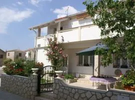 Apartments with a parking space Povljana, Pag - 233