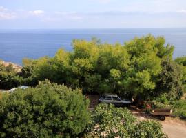 Viesnīca Apartments by the sea Zavalatica, Korcula - 247 pilsētā Zavalatica