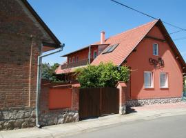 Ottó Panzió Villány, guest house in Villány