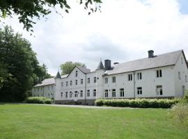 Petit château de Beauplateau, hotel v destinaci Sainte-Ode