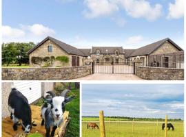 Cottage with Panoramic Views, hotel v mestu Kirk of Shotts